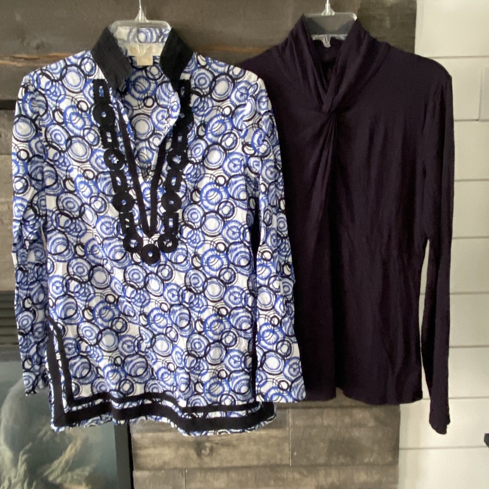 2 Womens MICHAEL KORS Medium Tops Shirts Lot Long Sleeve Blue Geometric Stretch
